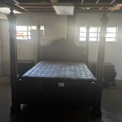 King size Bedroom Set