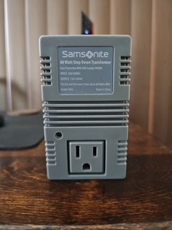 SAMSONITE 60 WATT STEP DOWN TRANSFORMER MODEL 3983 GRAY W/FUSE PROTECTION
