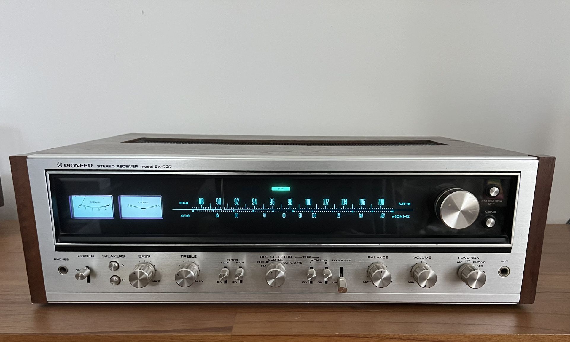 Vintage PIONEER SX-737 AM/FM Stereo Receiver