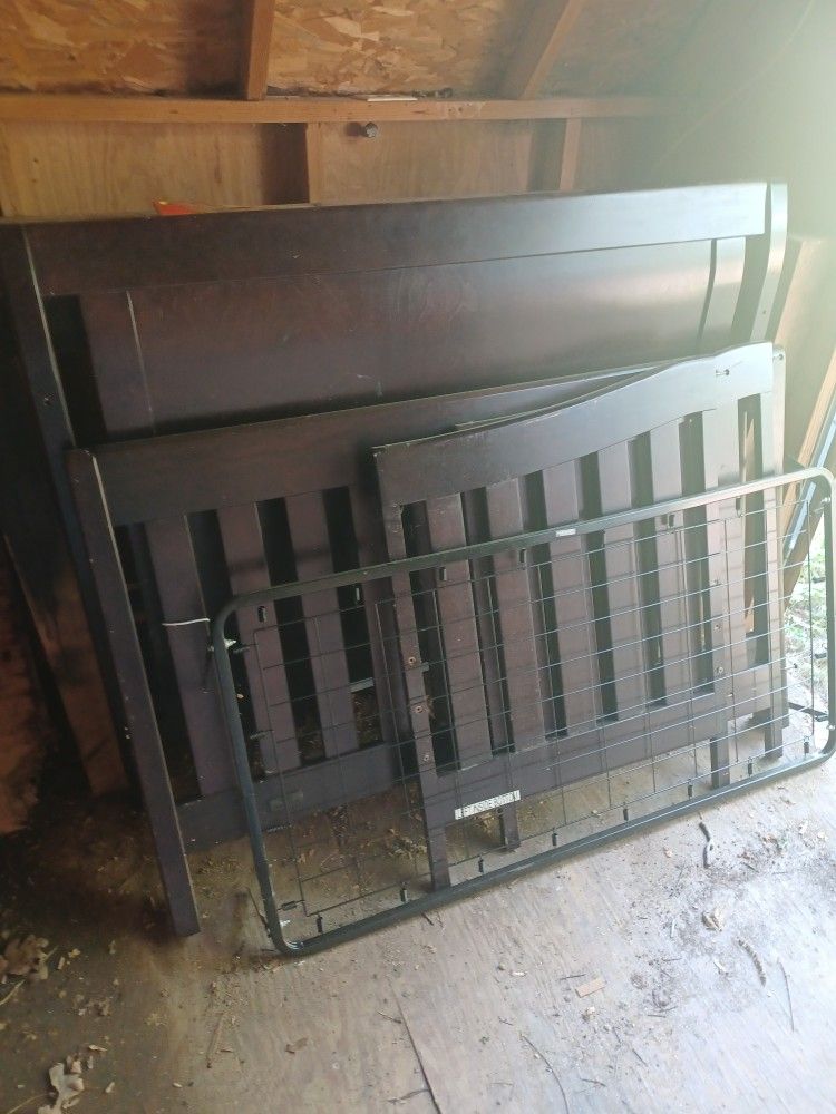 Nice Solid Wood Slate Baby Crib