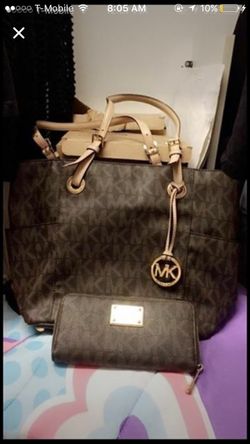 Authentic Mk purse & wallet