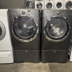 ELECTROLUX XL CAPACITY WASHER DRYER ELECTRIC SET 