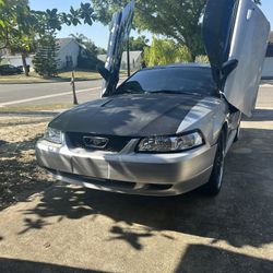 2003 Ford Mustang