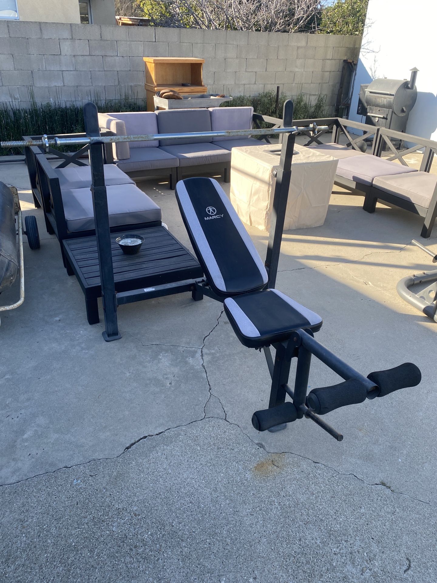 Work Out Weight Bench $100