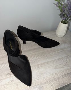 Women’s kitten heels
