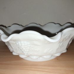 Westmoreland Milk Glass Paneled Fruit Bowl 