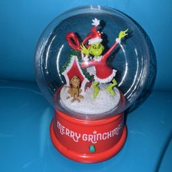 Grinch Snowglobe 