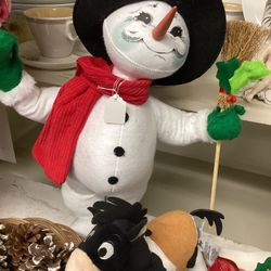 Holly Berry Snowman AnnaLee