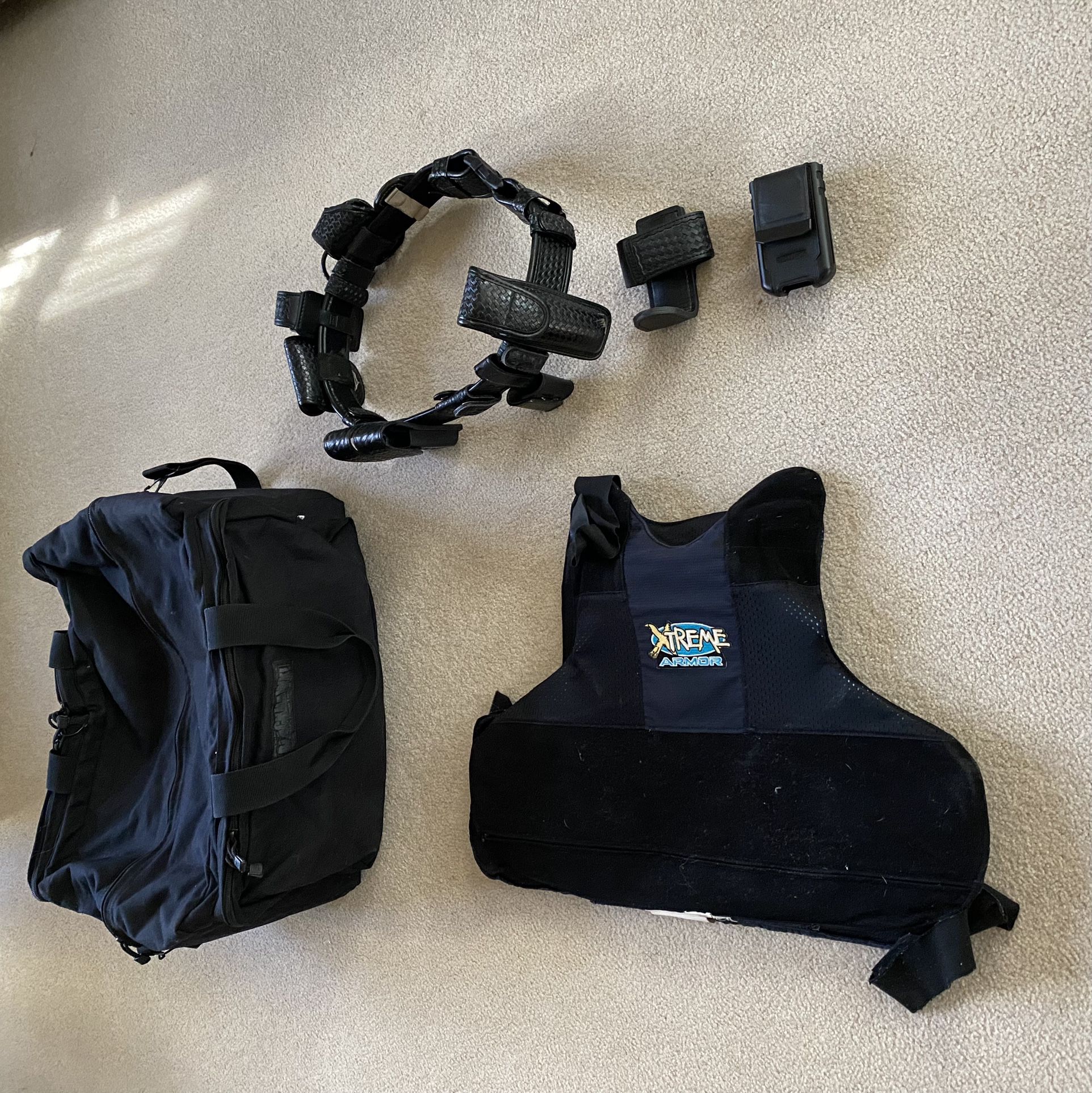 ABA Xtreme Armor Ballistic vest in size XXLL, Bianchi leather duty belt XL size 34-36 with handcuff case, baton case, Double magazine case and more, p