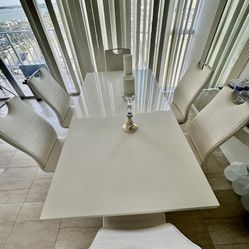 Modern White Dining Table with 6 Chairs – Excellent Condition