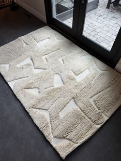 CB2 5x8 Rug - cream tufted modern natural color
