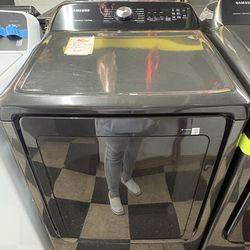 April Blowout Sale 🚨Samsung Gas Dryer
