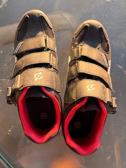 Women’s 9 cycling/biking shoes