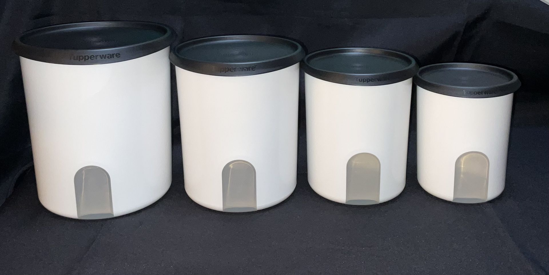 Tupperware One Touch Reminder Canister Set Of Three REGULAR PRICE  $53.00(SALE PRICE $45.00) for Sale in Hillsboro, OR - OfferUp