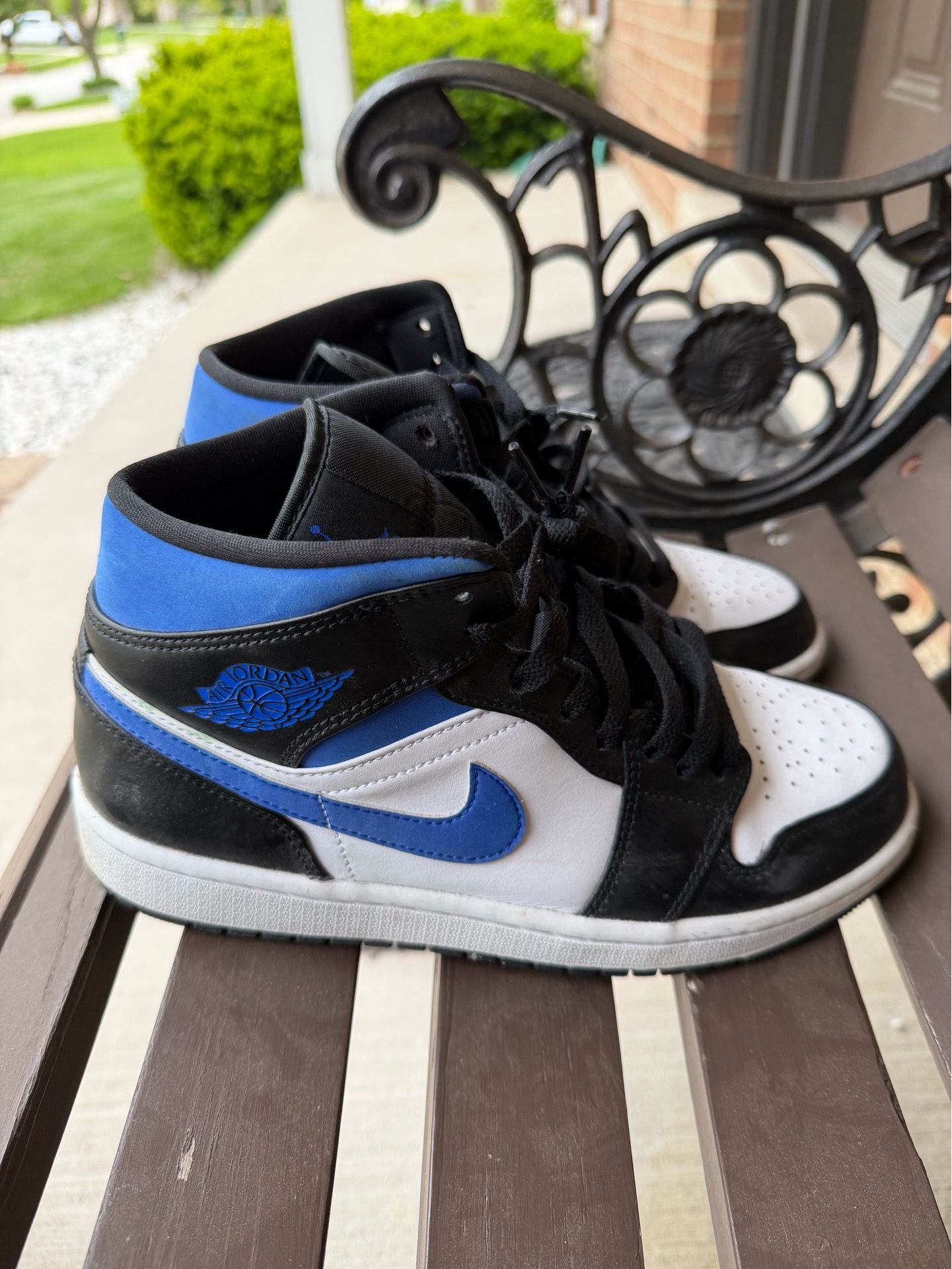 Air Jordan 1 Mid Royal Blue Size 8.5