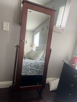 Jewelry Box With Mirror 