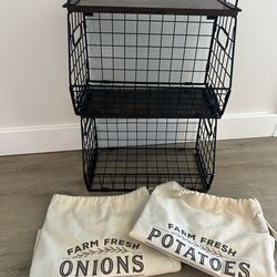 2 storage baskets & produce bags
