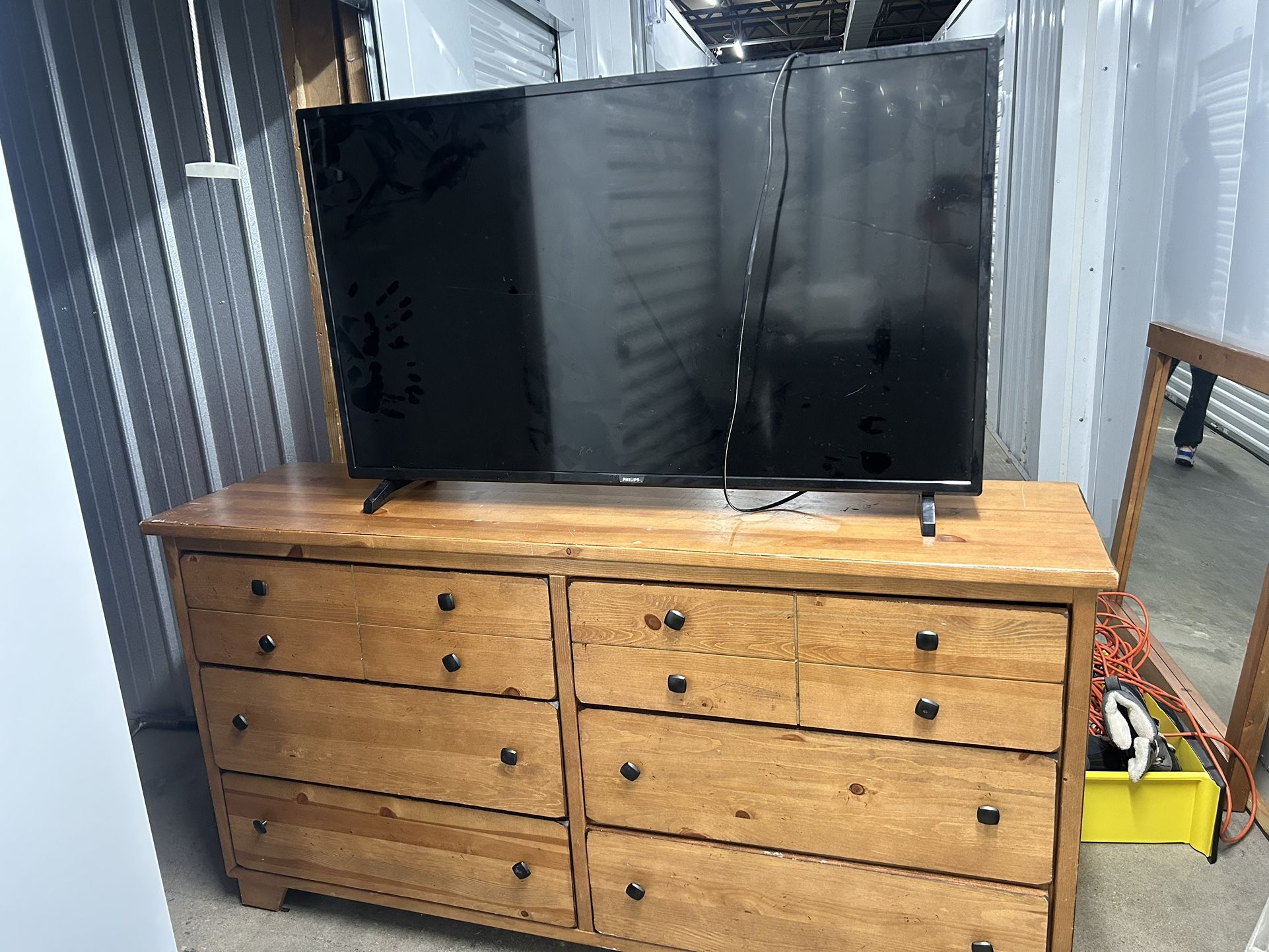 Queen Bedroom Set