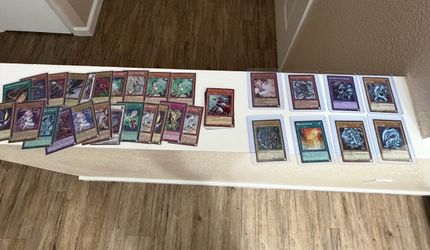 Yu-Gi-Oh! TCG Blue-Eyes White Dragon Card Collection