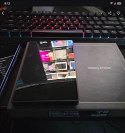 GALAXY Z FOLD 8. GRAPHITE . 256GB UNLOCKED