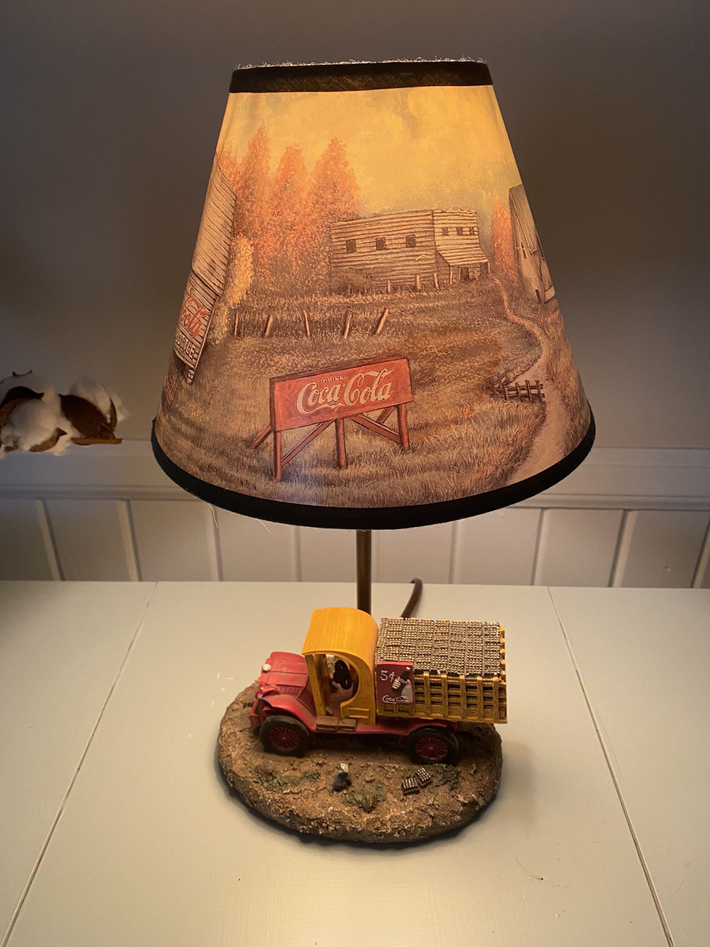 Antique Coca Cola Lamp