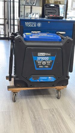 DuroMax XP9000iH Dual Fuel Inverter Generator