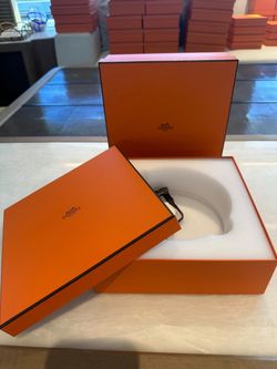 Authentic Hermès Orange Deep Square Tableware / Presentation Box – 9.4” x 9.4”