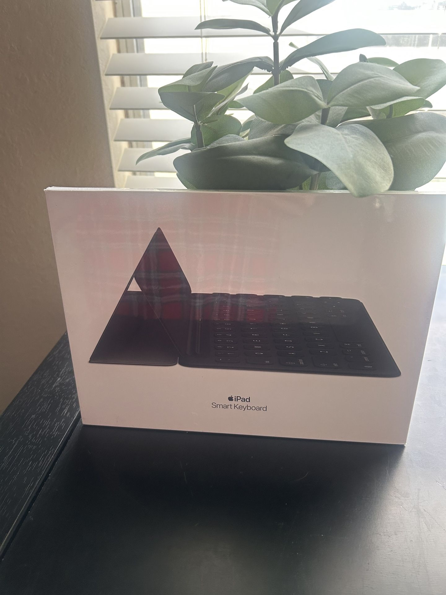 Apple Smart Keyboard For iPad 7,8&9 