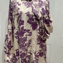 H&M Long Back Butterfly Cuffed Sleeves Hidden Front Buttons Top, Size 6