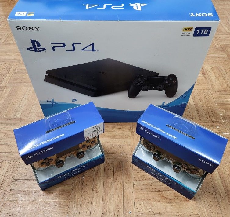 Sony Playstation 4 Pro 1TB 2 Controller in 4911 Tumeltsham für 250,00