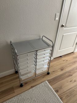 Rolling storage drawers