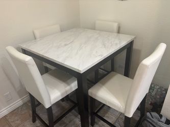 Counter Height Dining Table Set with 4 Chairs