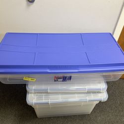 BRAND NEW - 63 Quart Hefty Clear Latched Storage Container