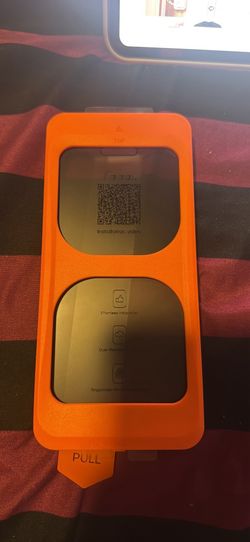 iphone 16 privacy screen protected