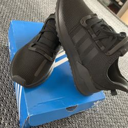 New Size 5.5 Big Kids 