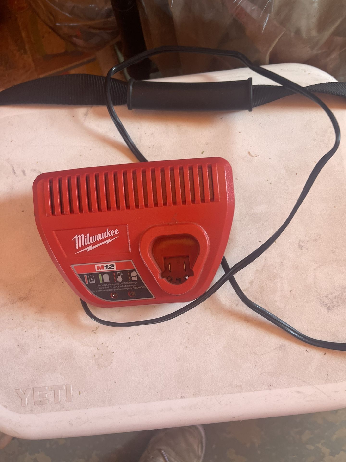Milwaukee M12 Charger