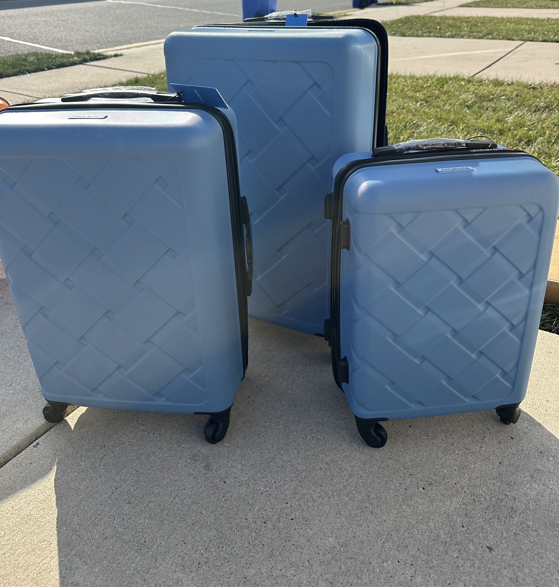 Light Blue Luggage Set