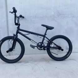 20” Mongoose Freestyle Bmx  Bike 