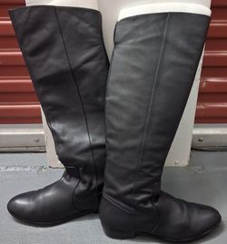 Renvy Black Leather Knee High Boots