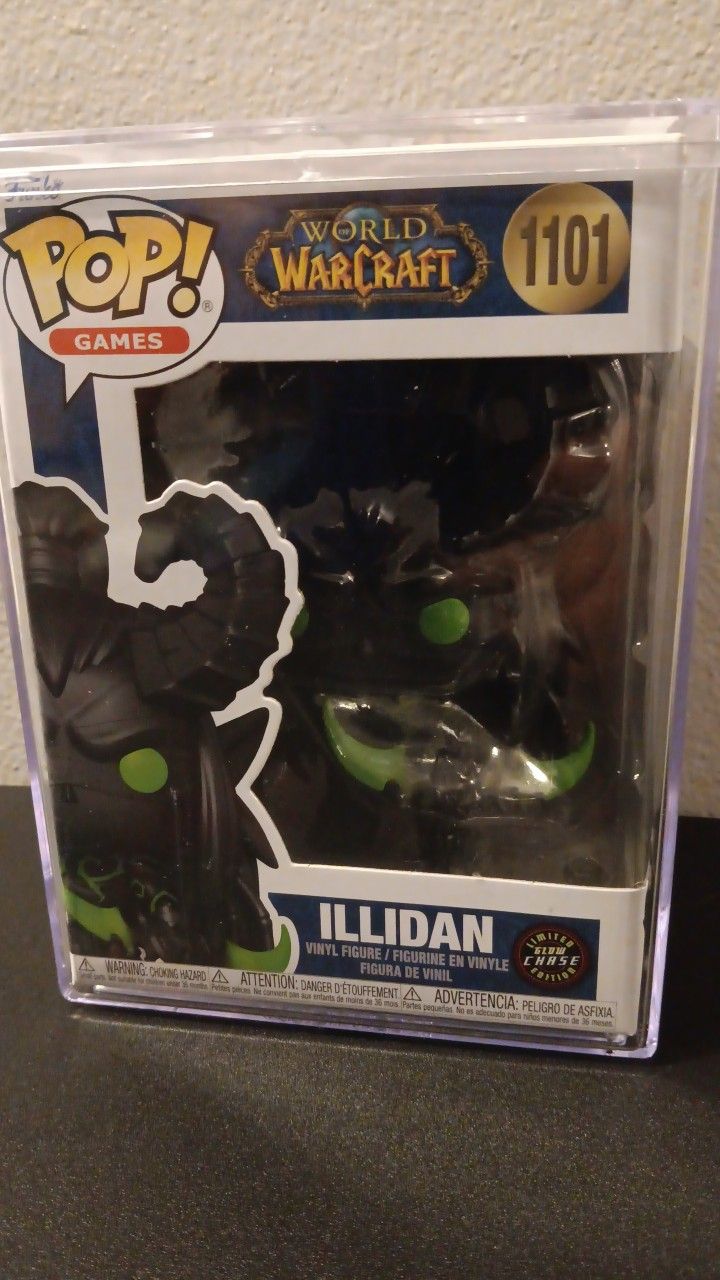 Funko Pop Chase Illidan With Protector Case