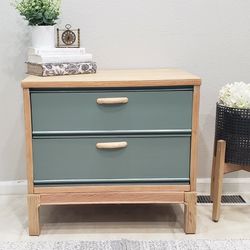SINGLE NIGHTSTAND- Beautiful Fully Refinished Solid Wood 