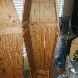 Heavy Duty Toe Pincher Coffin