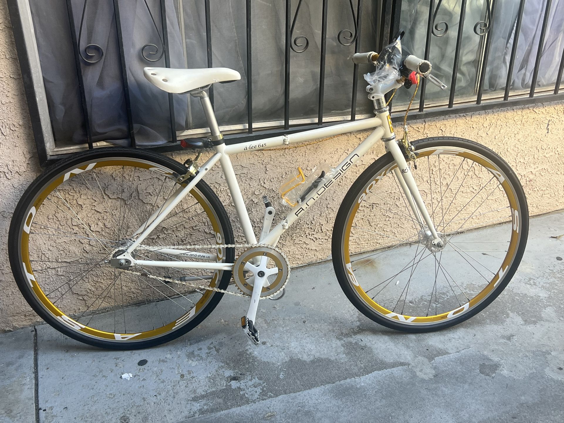 A.N DESIGN /A-LEE 645 TOKIO JAPAN FIXIE/FIXED BIKE PLEASE READ THE