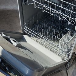 Frigidaire Used Dishwasher 