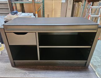Versatile black shoe bench