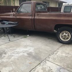 1980 Custom Deluxe 20 Long Bed 