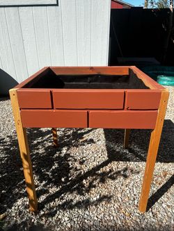 Elevated Garden Bed Planter