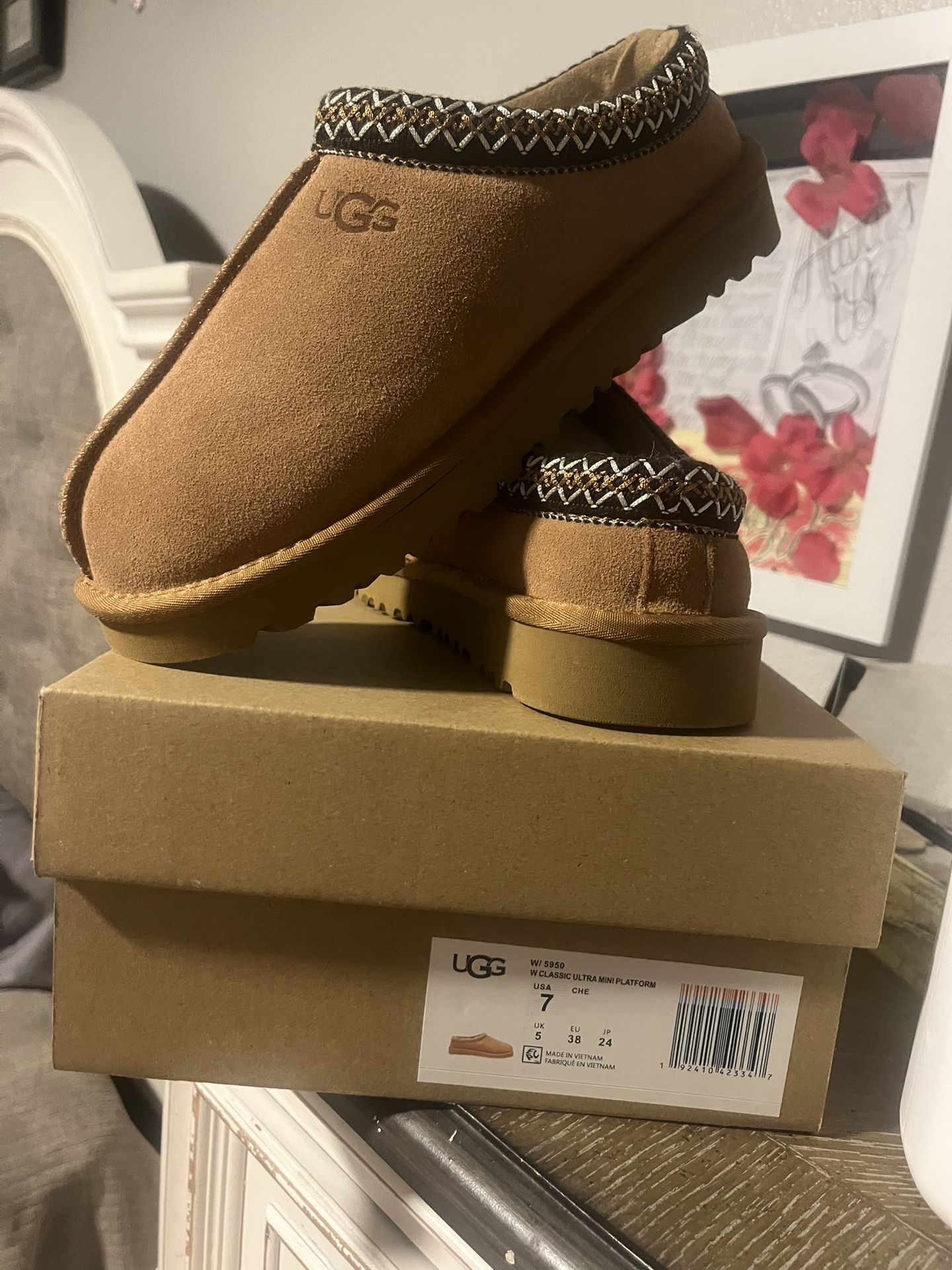 Uggs Size 7w