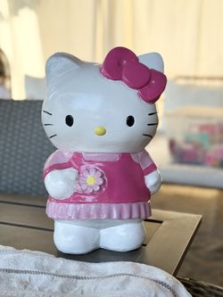 Hello Kitty Piggy Bank/2 Available