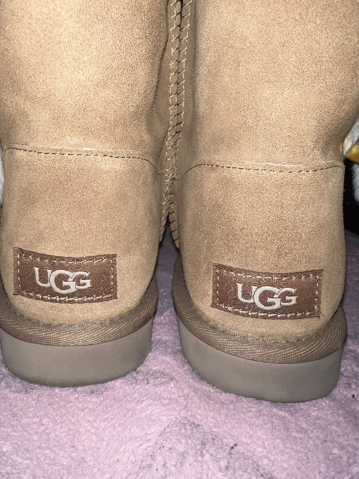 UGG SIZE IRINA TESSIE POM POM